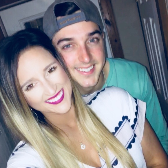 Meet your Posher, Heather - Picture 2 of 4